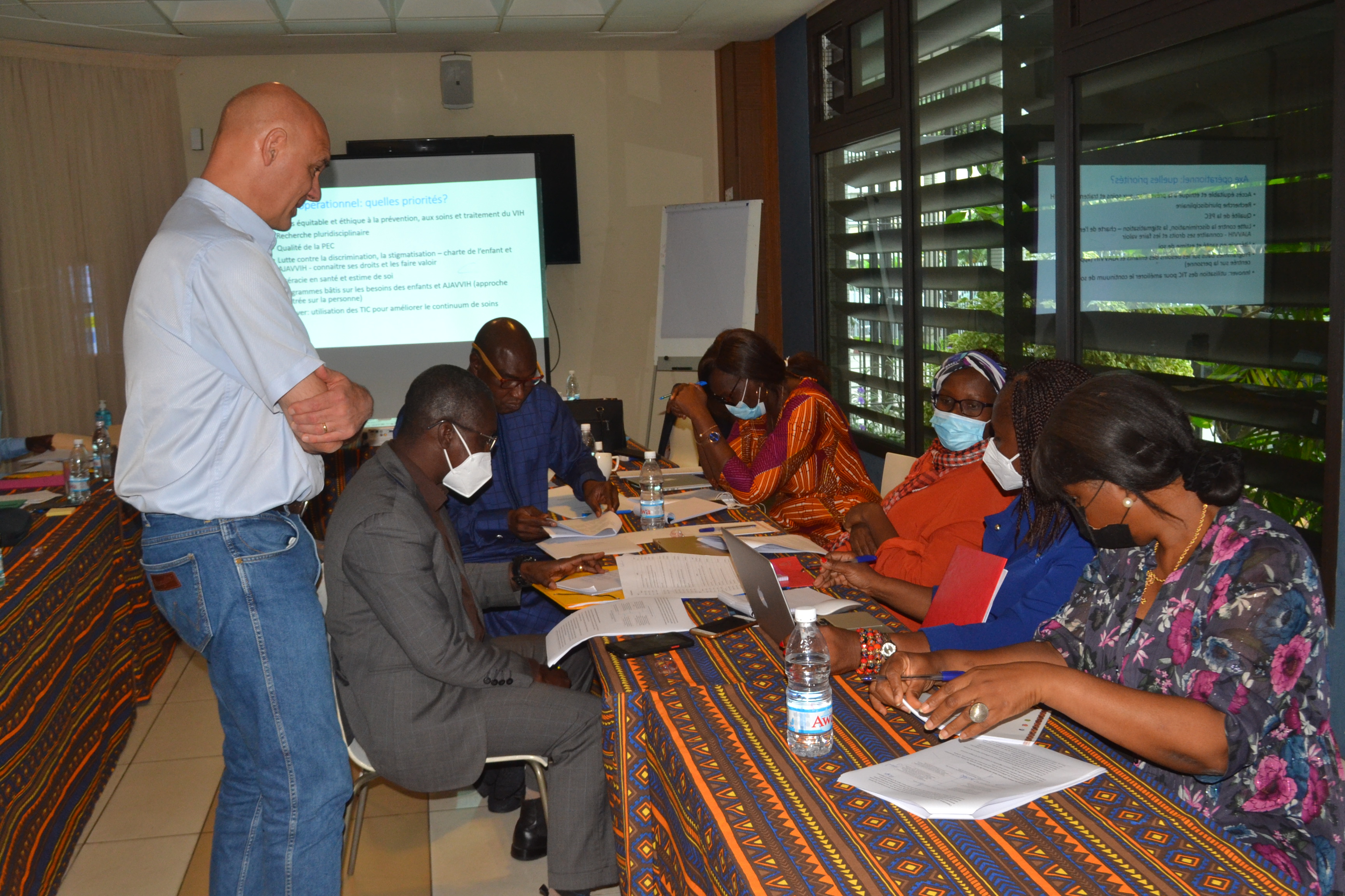 Renforcement des capacités des personnels soignants dans la prise en charge des adolescents vivant avec le VIH 16 - Reseau EVA